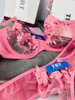 ست اسپنتا TRT – توری صورتی با گل‌دوزی هنری از اساطیر - تصویر 14