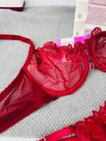 ست لباس زیر توری قرمز رزالیا TRT – مدل Double Beautiful با تور گل‌دار فانتزی و فنر ضدحساسیت ترکیه - تصویر 7