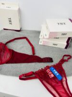 ست لباس زیر توری قرمز رزالیا TRT – مدل Double Beautiful با تور گل‌دار فانتزی و فنر ضدحساسیت ترکیه - تصویر 4