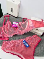 گل‌های سه بعدی گلدوزی شده برجسته روی تور گاز صورتی سوتین عمده TRT – لباس زیر توری فانتزی گل‌دار عمده فروشی